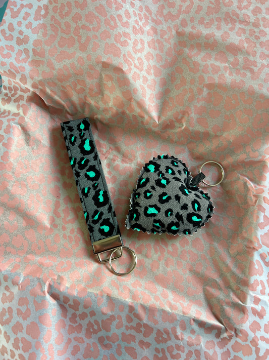 Snow Leopard Print- Keys & Wristlet Set
